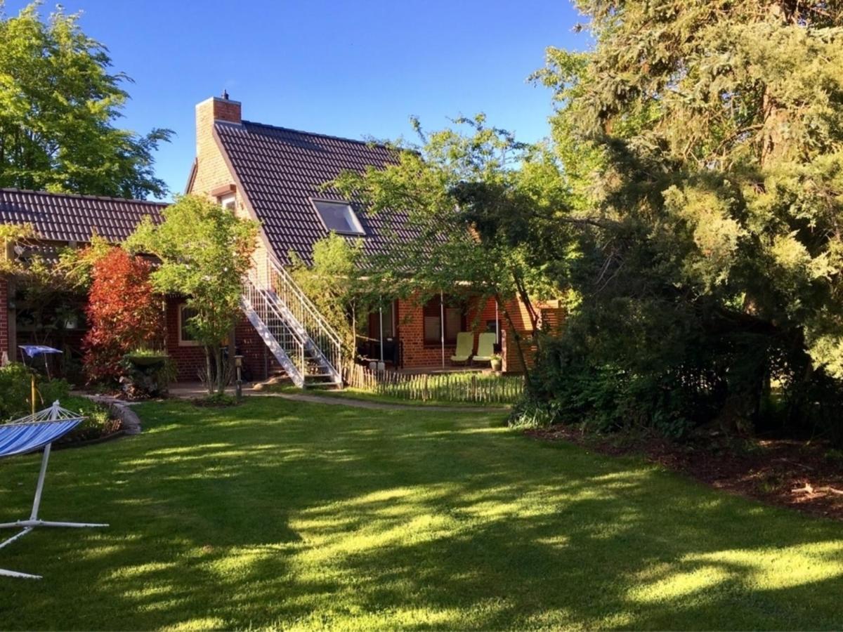 Ferienhaus An Der Buche "Sternenblick" Neue Tiefe Fehmarn Esterno foto